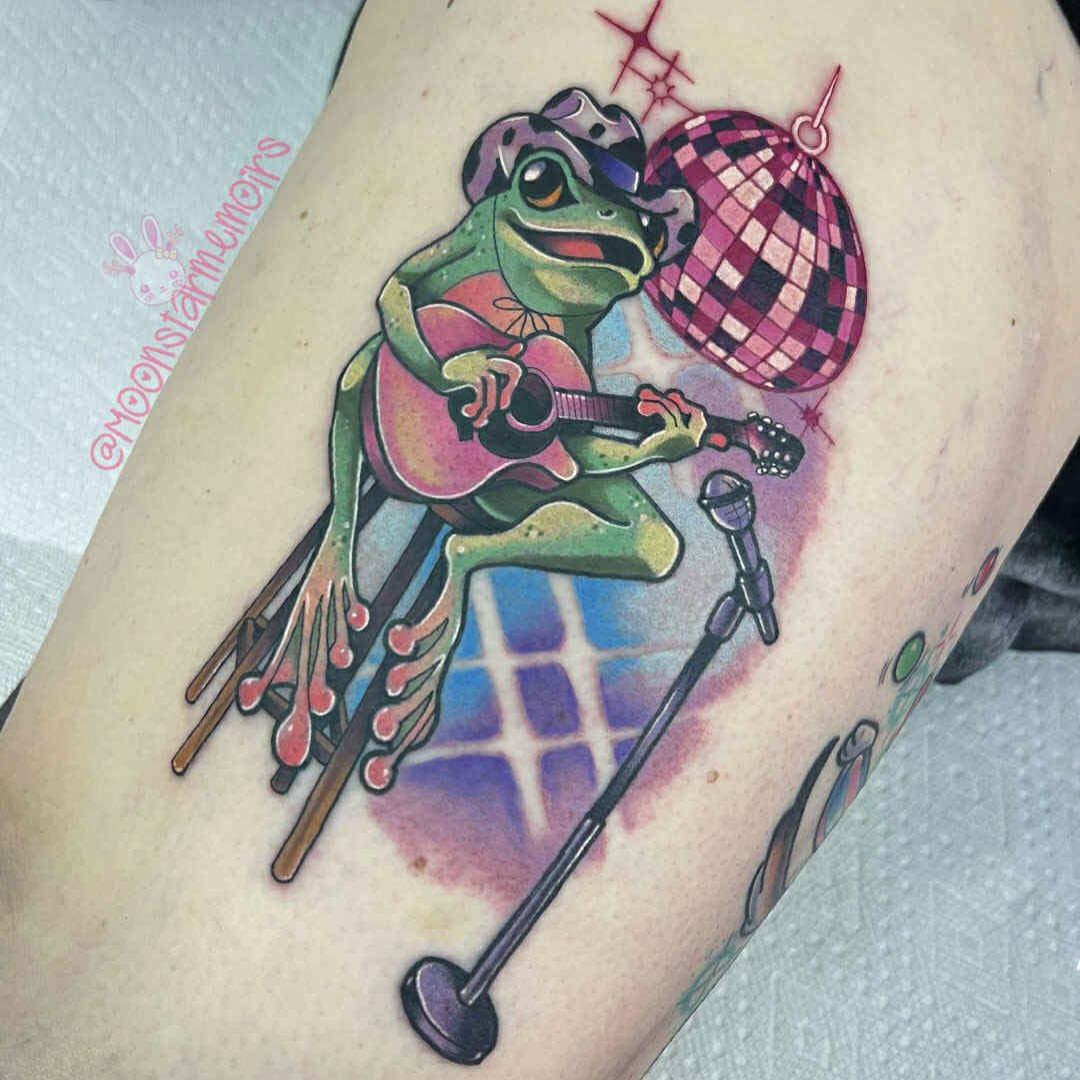 Tattoo by @moonstarmemoirs โ realism