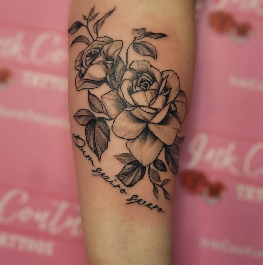 Roses black and grey tattoo on the forearm by Angel Jmz