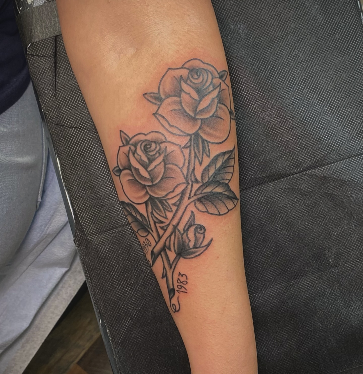 Tattoo by @sarahstabbies — black_and_grey