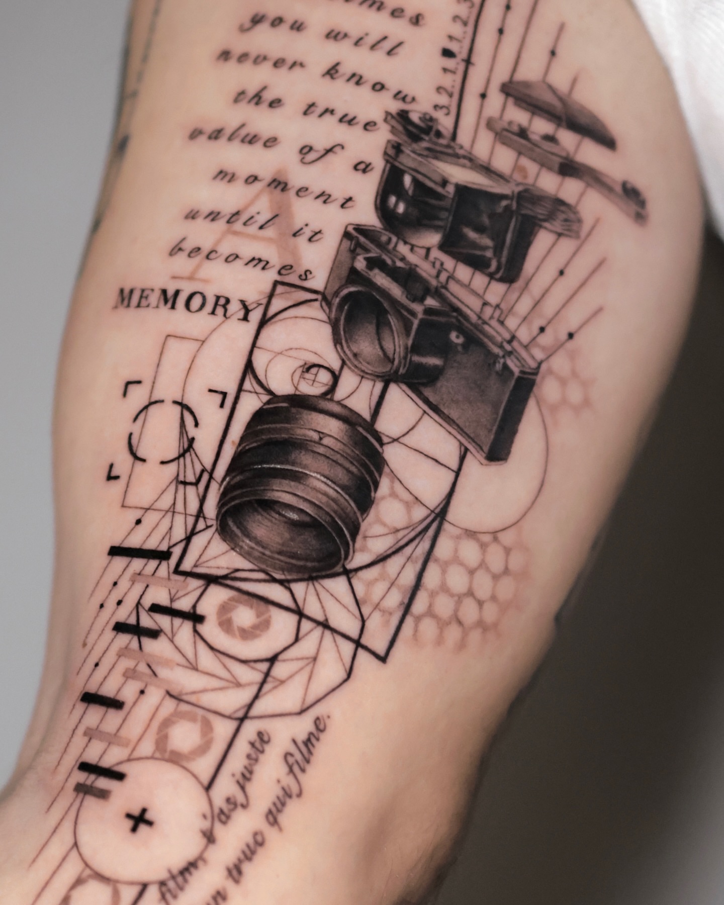 Tattoo by @gayitattoo — black_and_grey, geometric