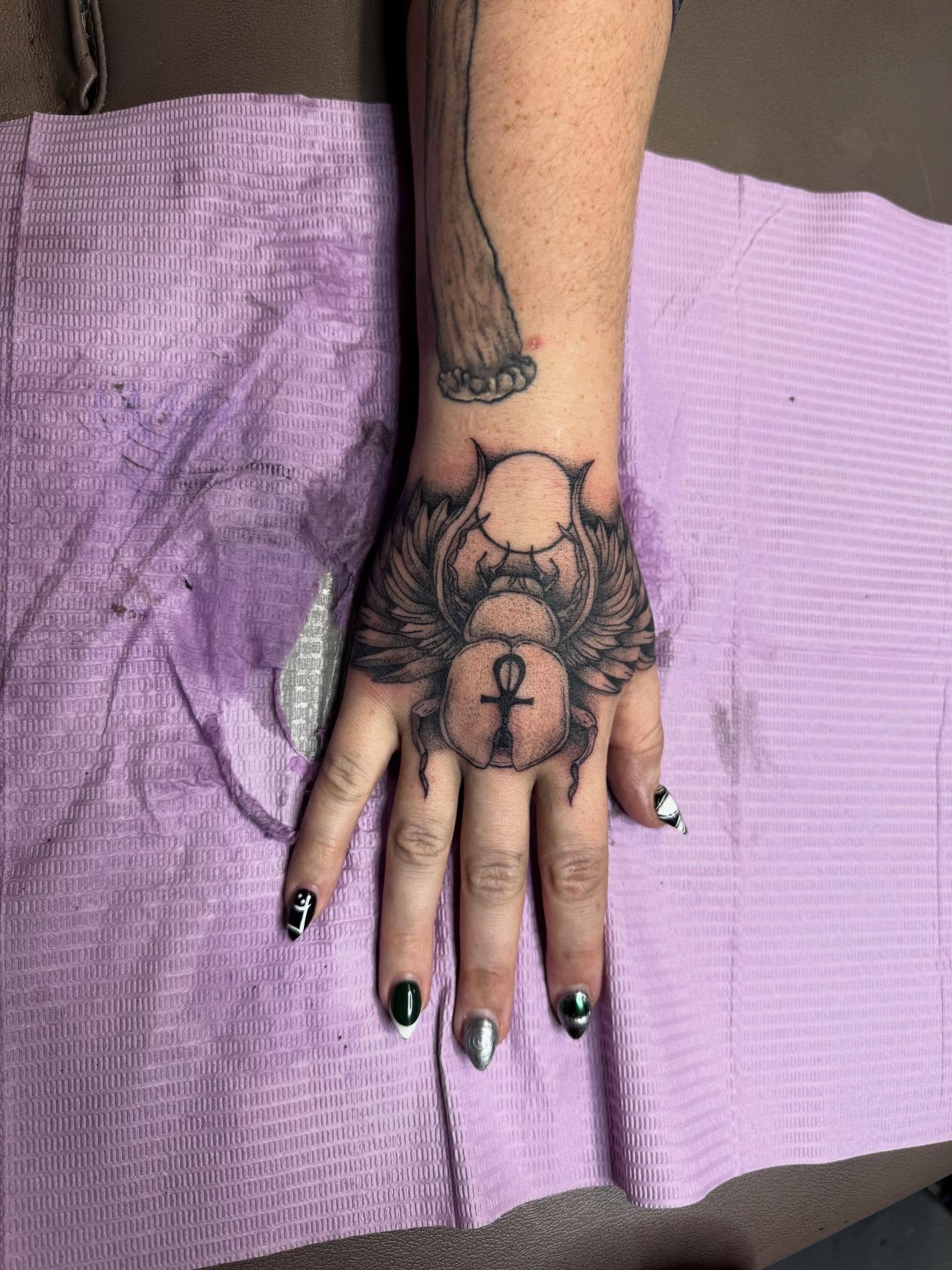 Tattoo by @oneinkedangel — black_and_grey