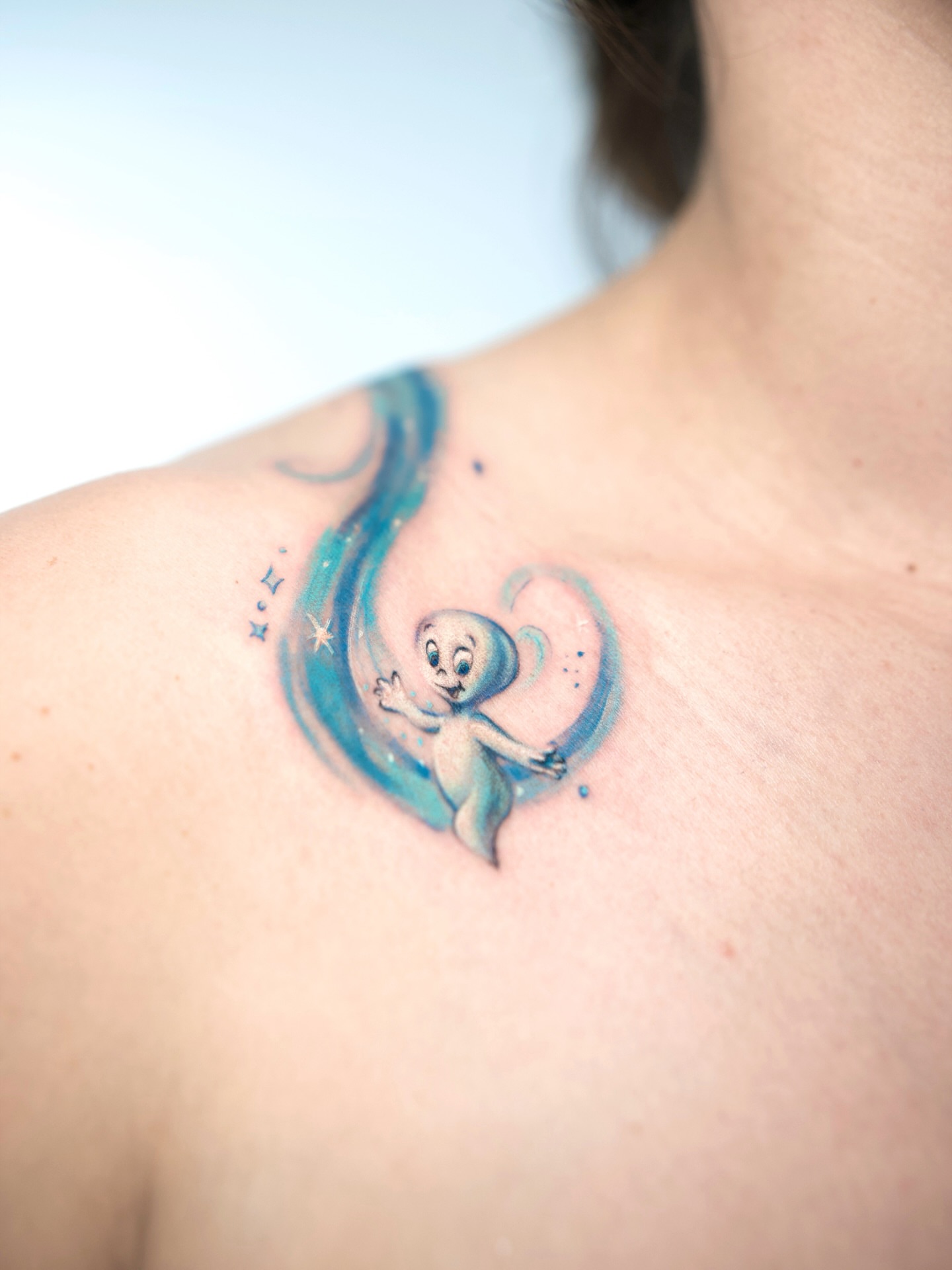 Ghost dotwork tattoo on the chest by serenay akçiçek