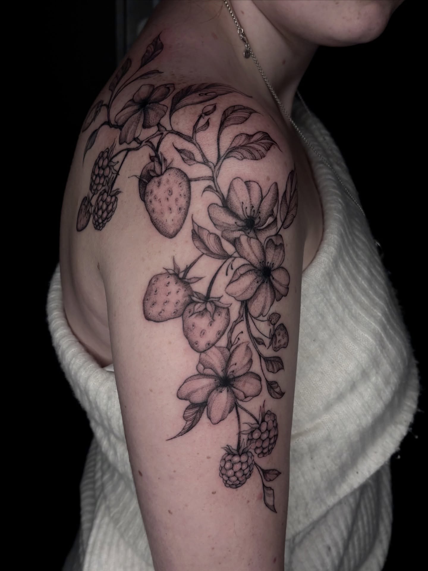 Tattoo by @ariusink — black_and_grey