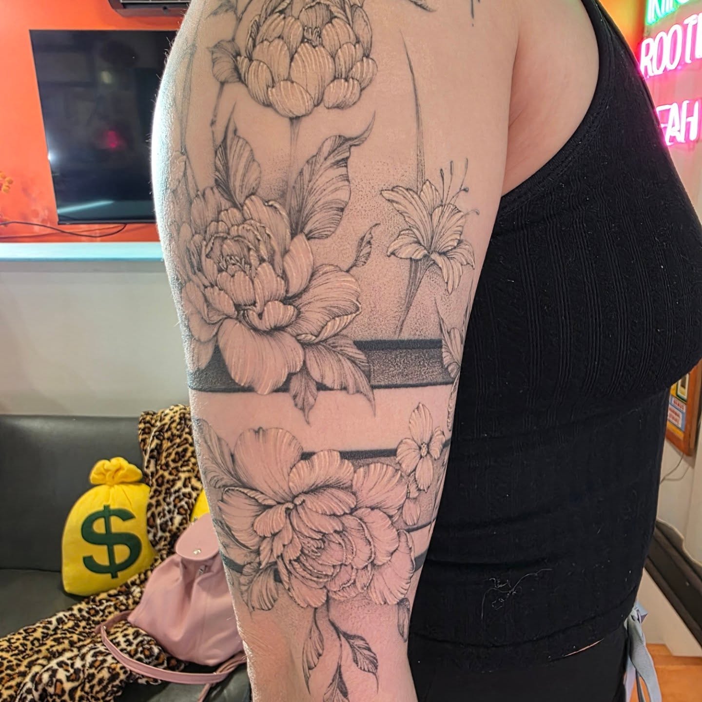 Tattoo by @asparagusnightmare — dotwork, realism