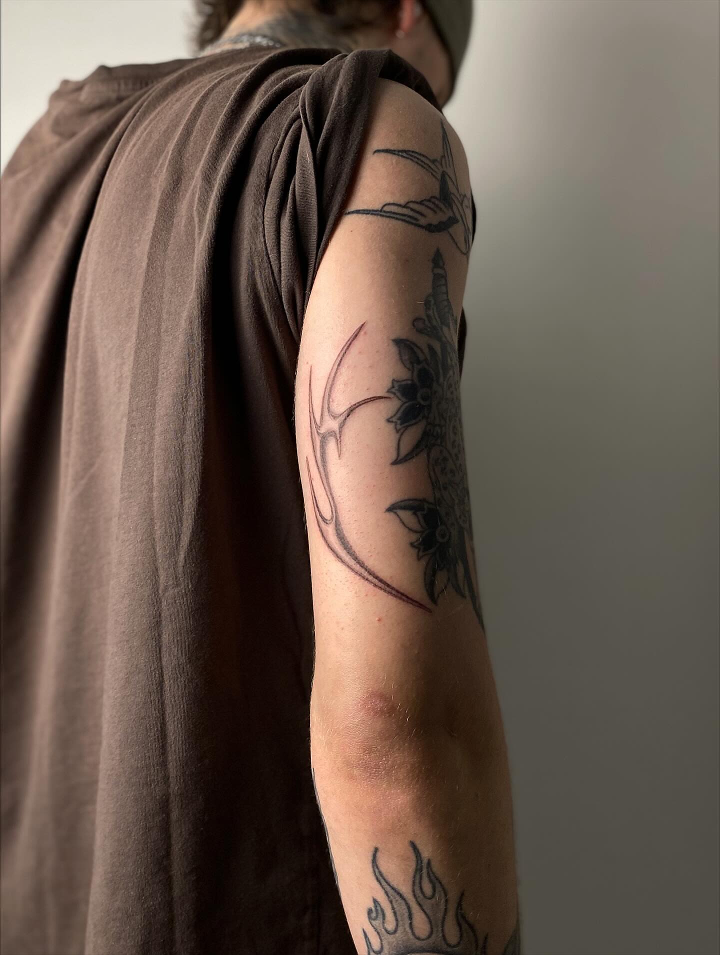 Tattoo by @shortkingtattoo — black_and_grey