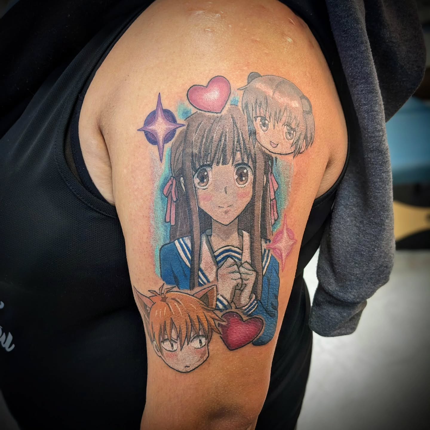 Anime characters anime tattoo on the shoulder by 𝕸𝖆𝖉𝖎 (𝕸𝖆𝖉 𝕯𝖔𝖌)