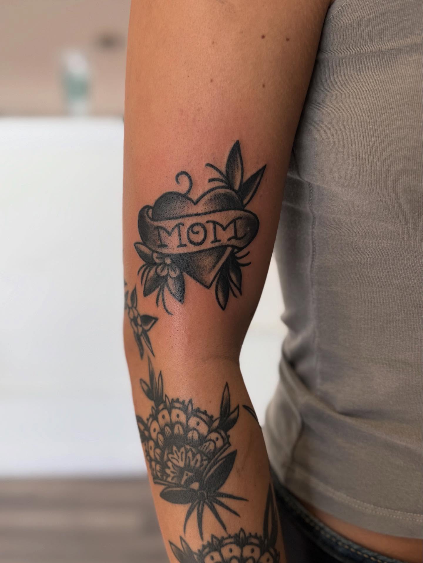 Tattoo by @jabbeytattoo — american_traditional