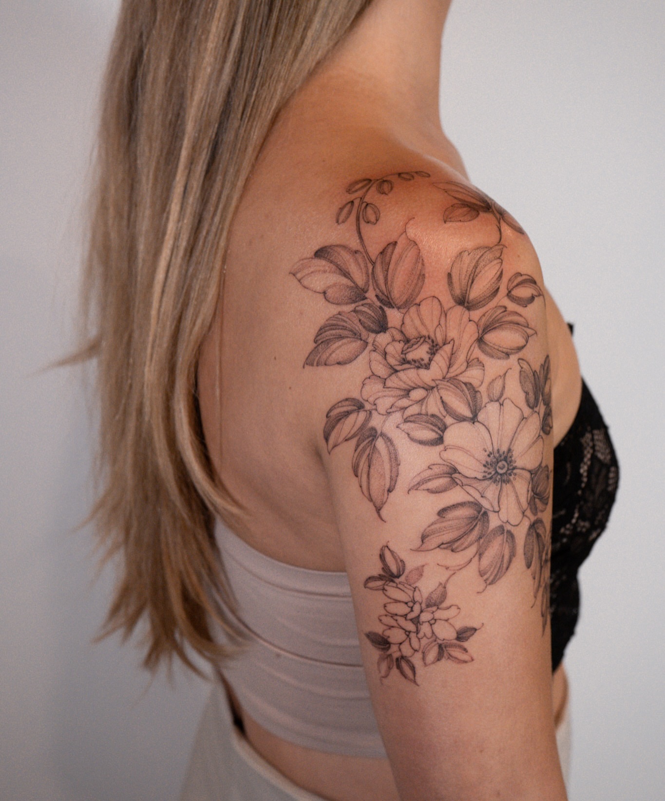 Tattoo by @aldoshyna_t — black_and_grey