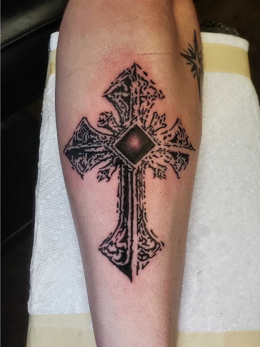 Tattoo by @stevengehlsen — black_and_grey