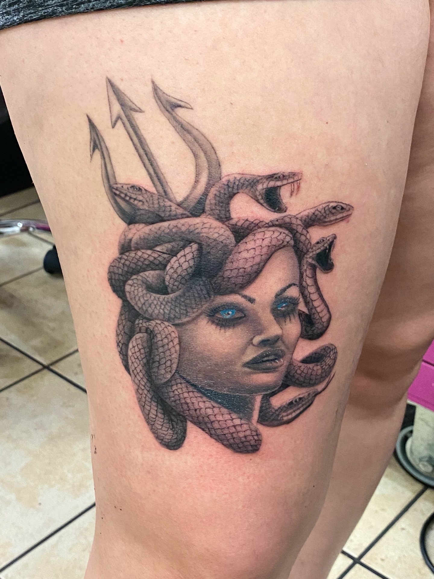 Medusa realism tattoo on the thigh by Toni🌊