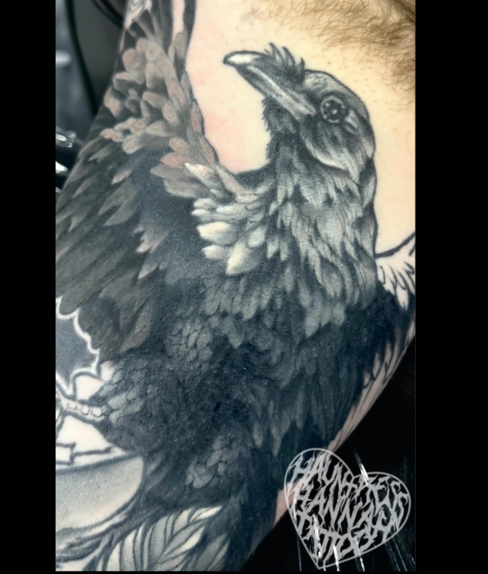 Crow realism tattoo on the forearm by Hannah Casadonti