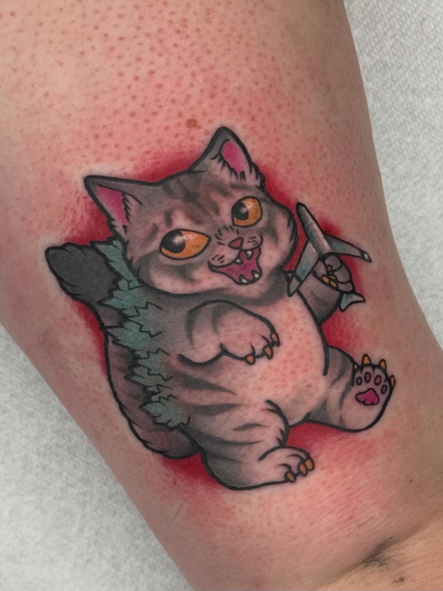 Tattoo by @starrdvst_ β new_school, illustrative