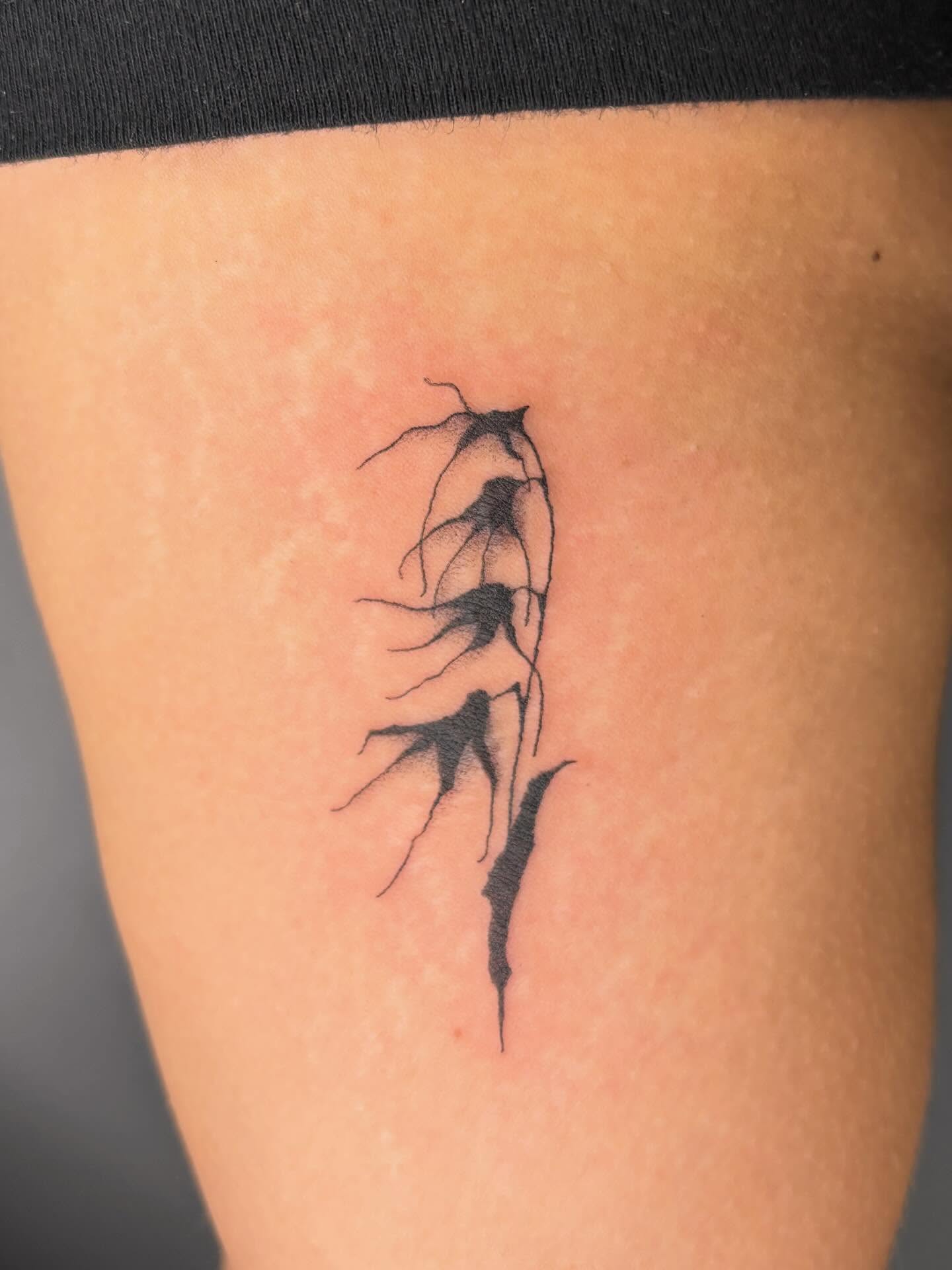 Abstract roots minimalist tattoo on the thigh by ꜱʜɪʀʟᴇʏ