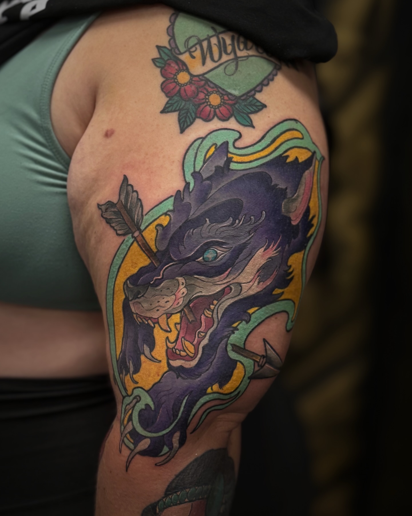 Dragon American traditional tattoo on the thigh by ♡ 𝒜𝓂𝒾𝓃𝒶 𝐵𝒽𝒶𝓉𝓉𝒾 ♡