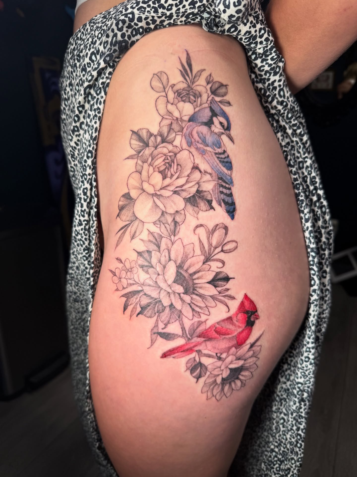 Tattoo by @taybeetattoo — realism