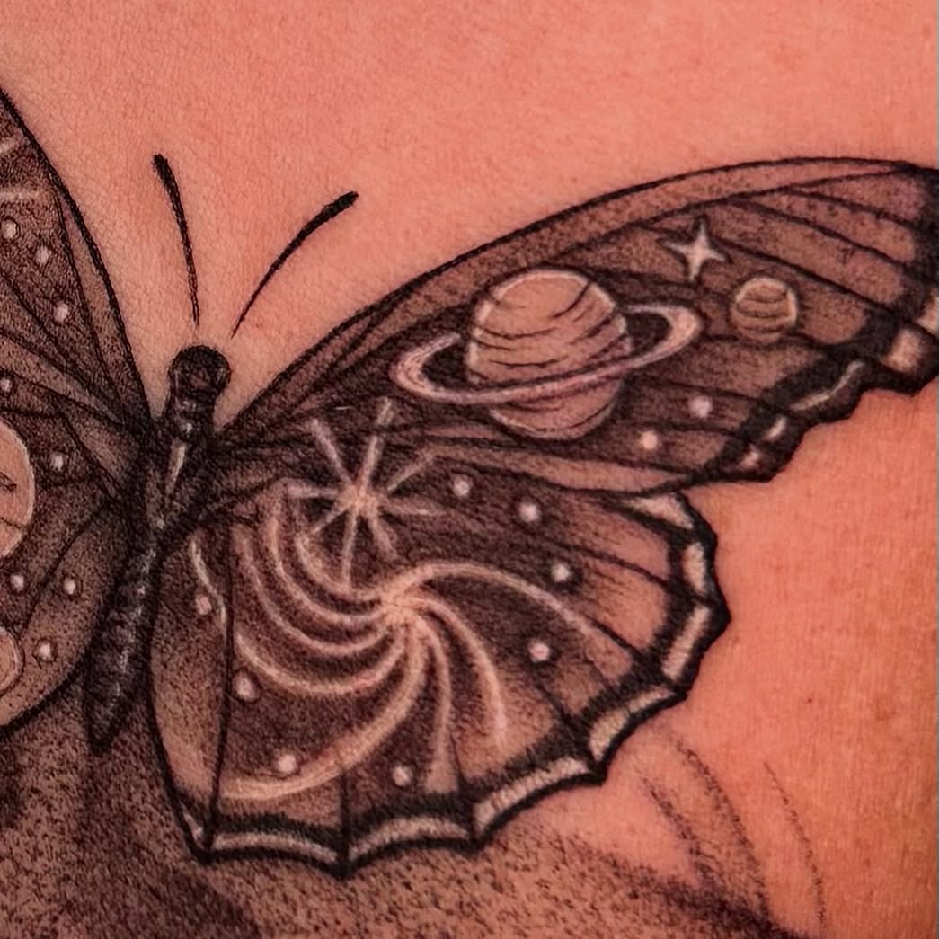 Tattoo by @b.b.tattoos — dotwork, realism