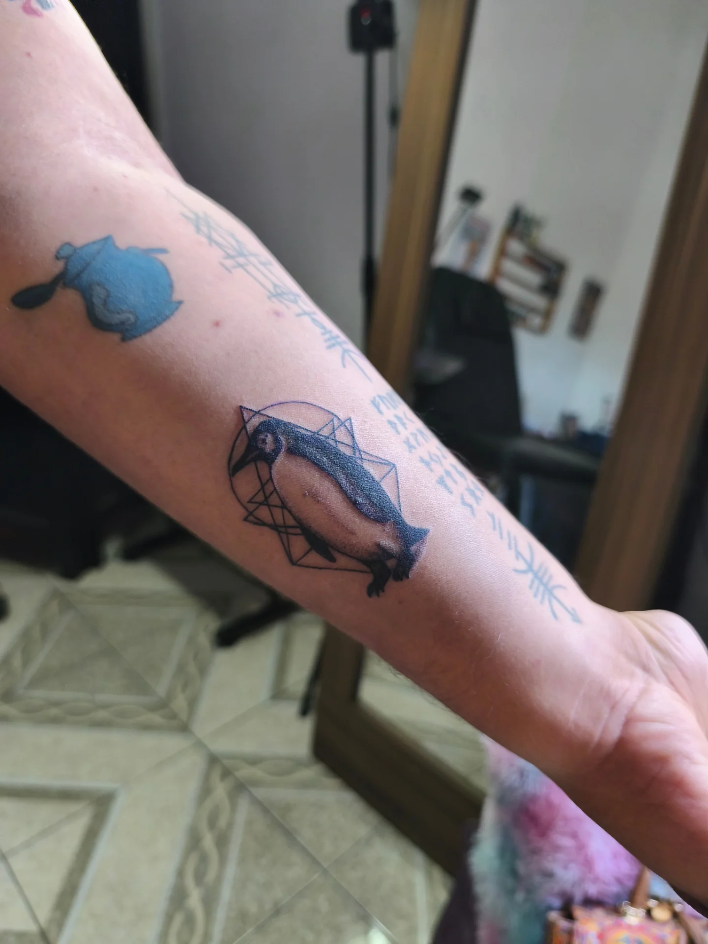 Tattoo by @mello_blue_tatto0 β geometric