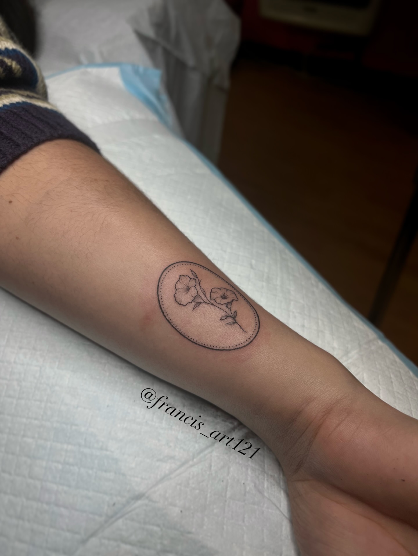 Tattoo by @francis_art121 — fine_line