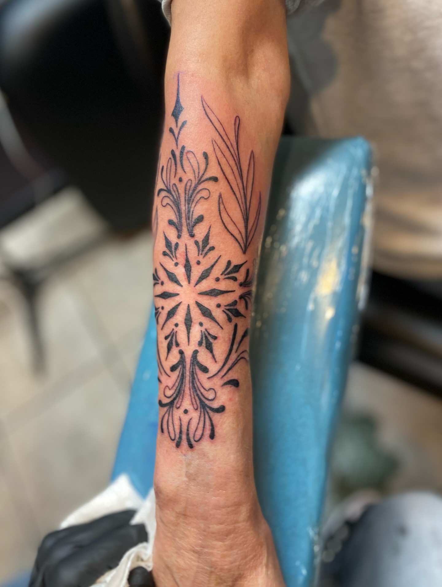 Tattoo by @kryzjewell — geometric