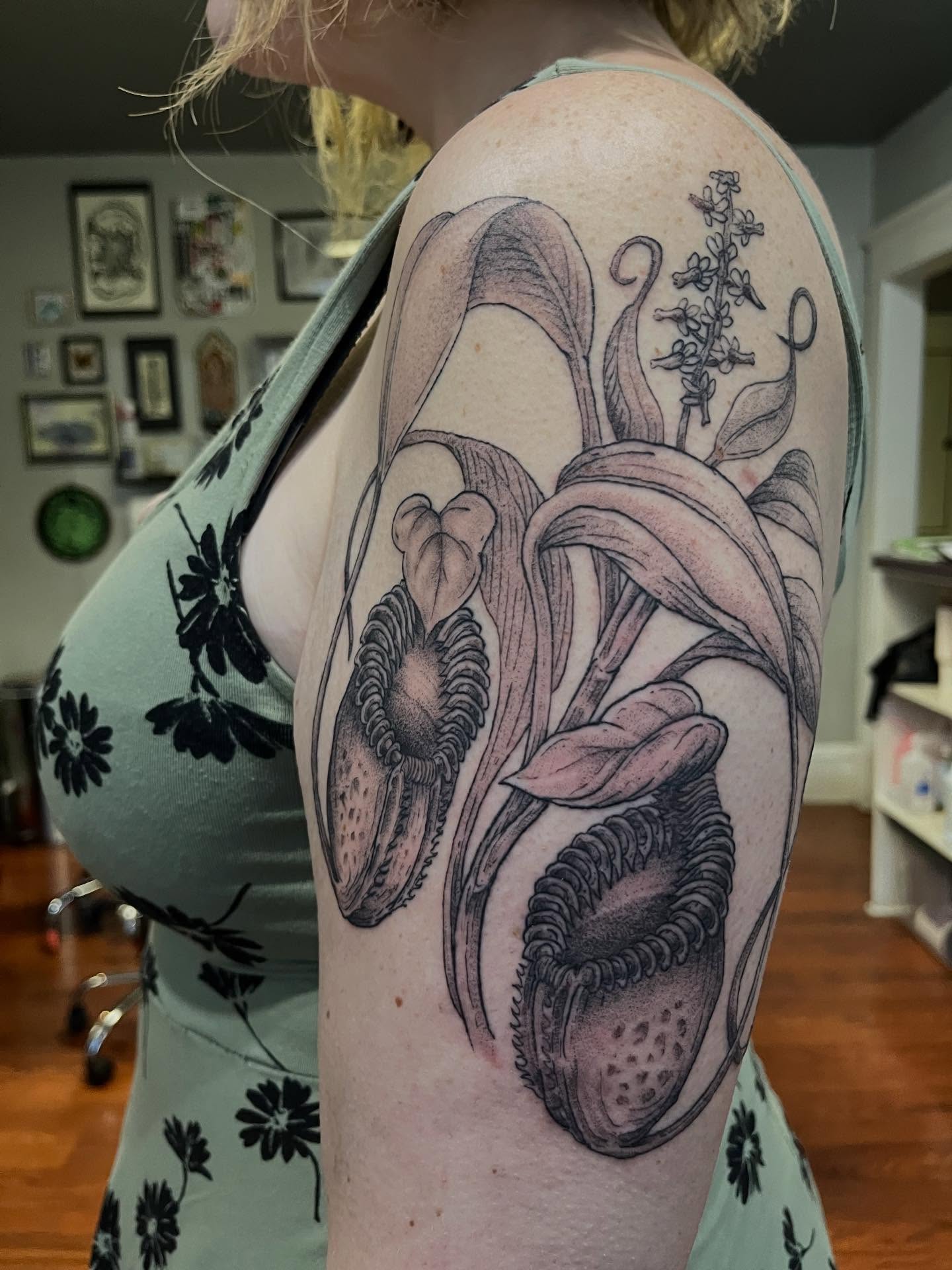 Tattoo by @vincent_espinoza_tattoo — black_and_grey