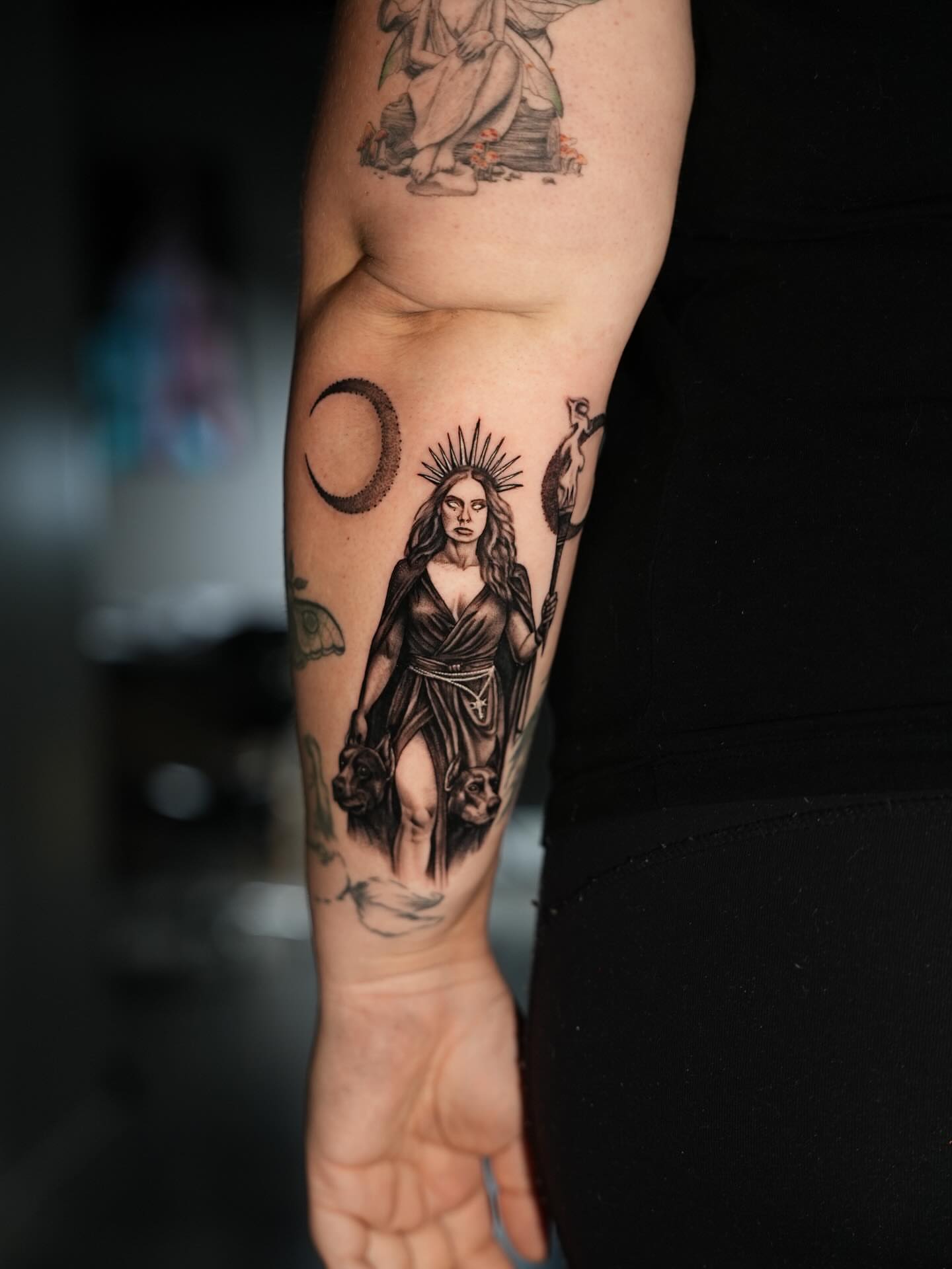 Tattoo by @badvibestattoos — black_and_grey