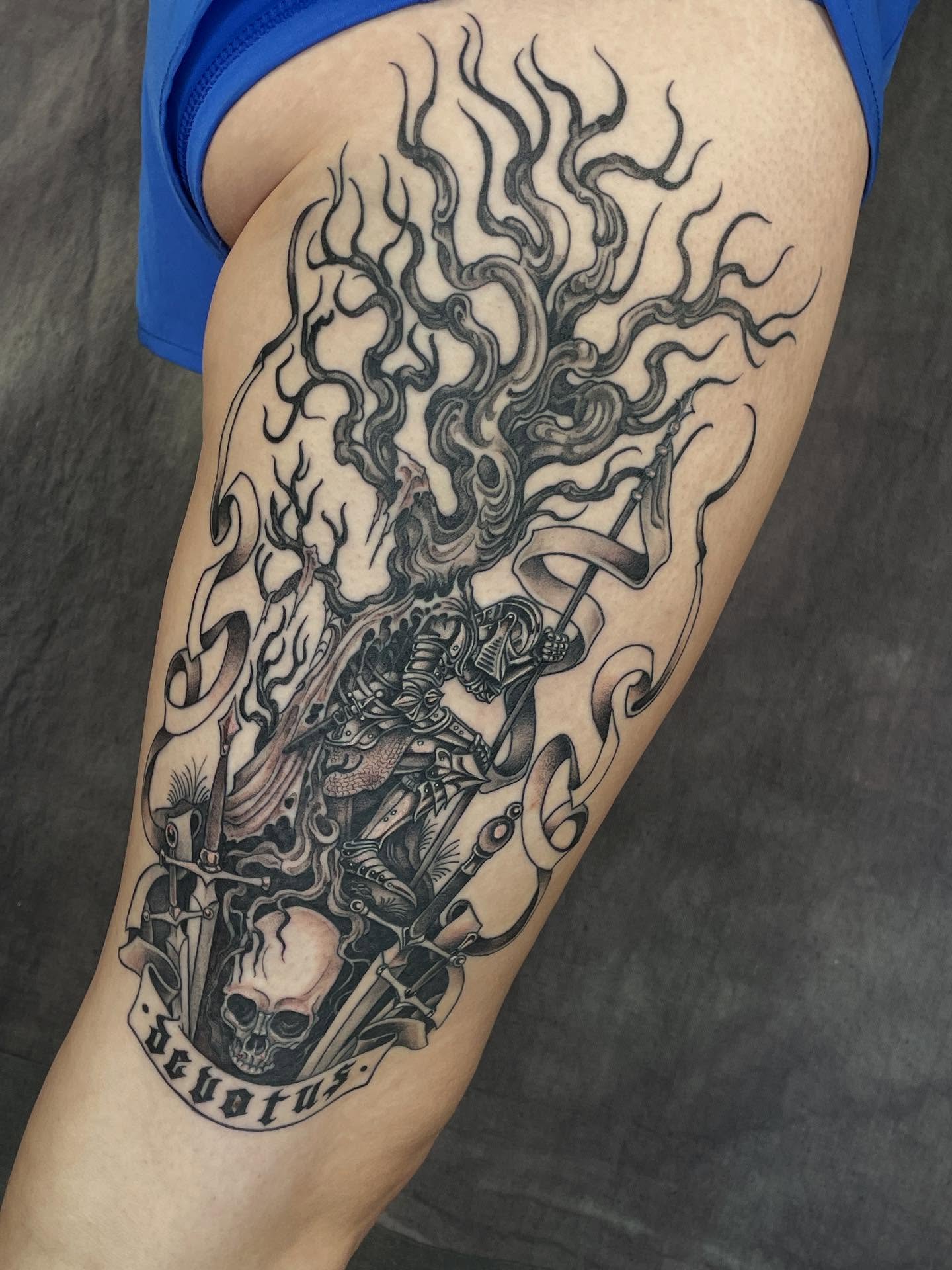 Warrior on horseback realism tattoo on the thigh by 𝖂𝖍𝖆𝖙𝕽𝖊𝖎𝖑𝖊𝖞