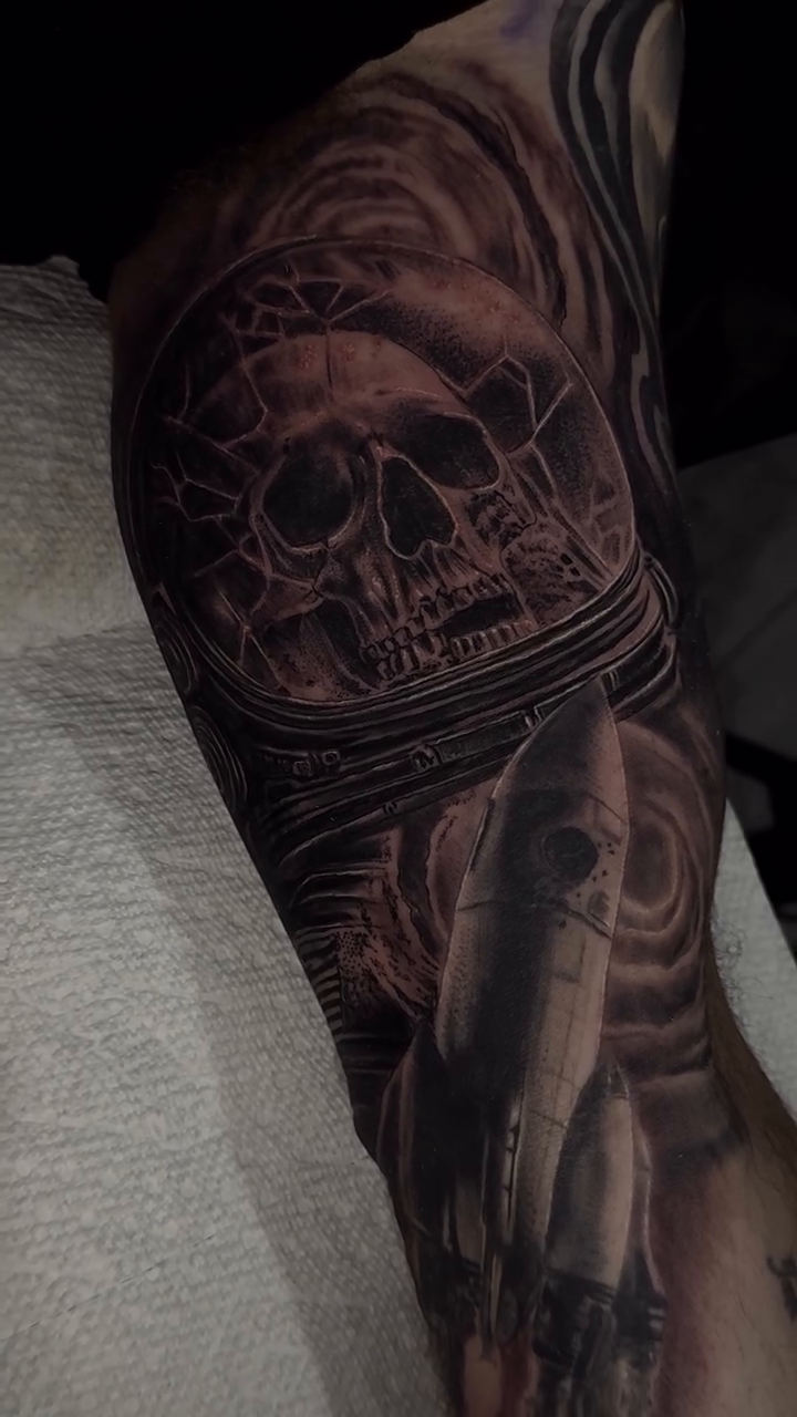 Tattoo by @_ambitiousdreamer β realism, dark_realism
