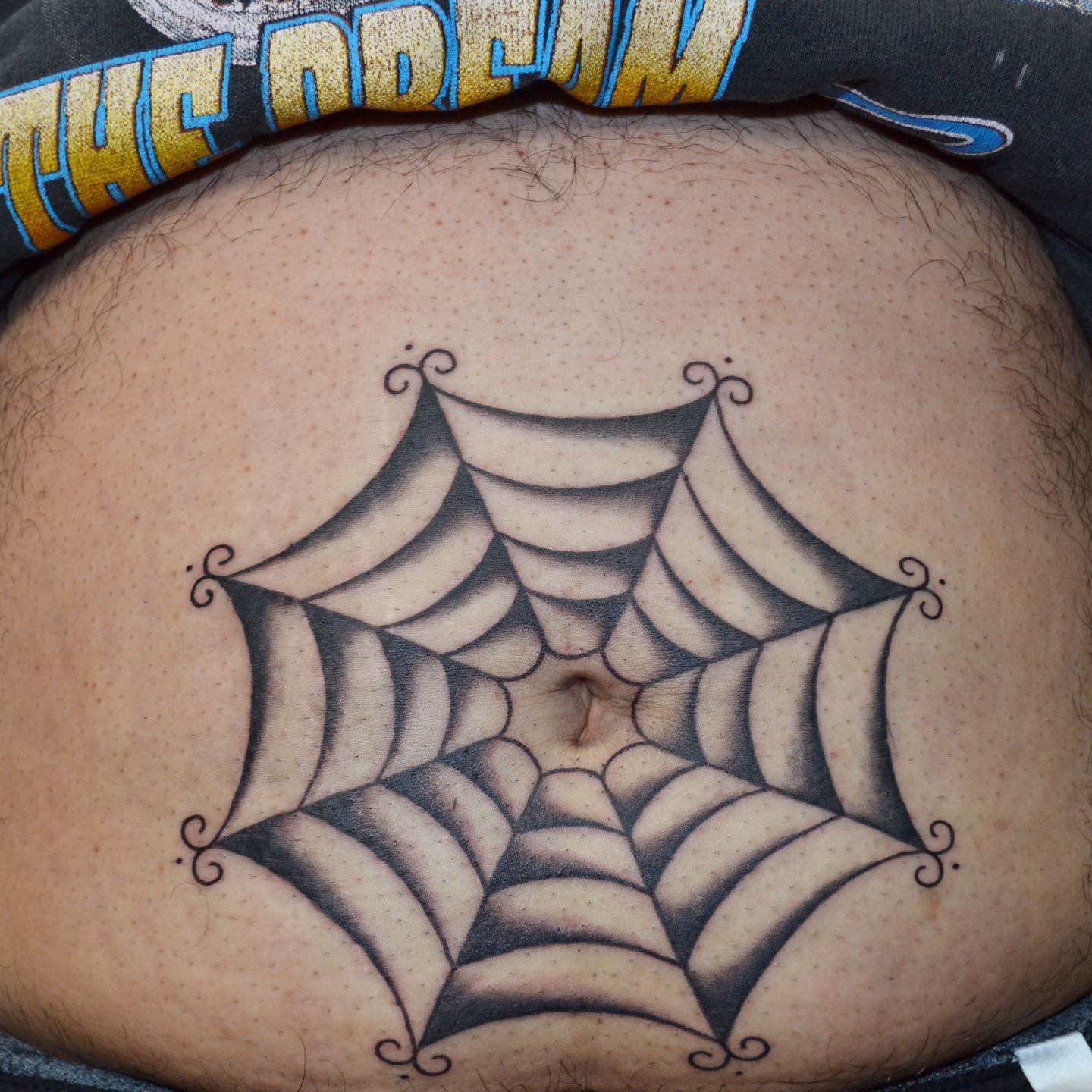 Tattoo by @vulgarviolets — black_and_grey