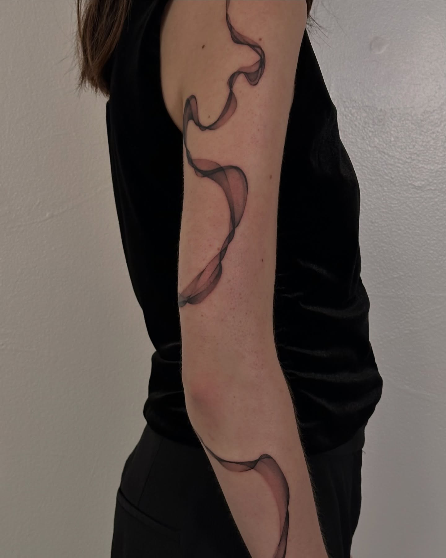 Abstract smoke realism tattoo on the forearm by Soohee Jin✨ NYC tattoo artist