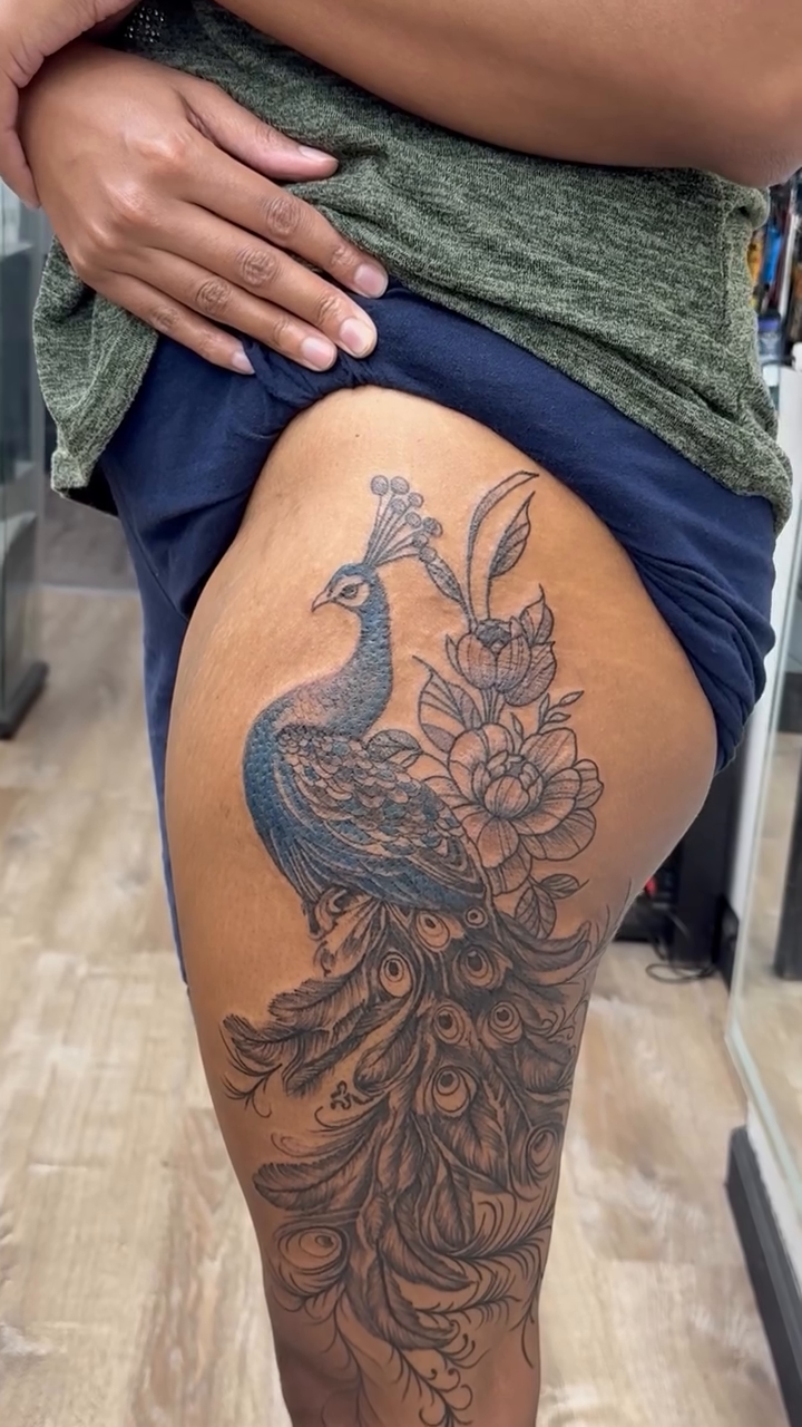 Tattoo by @thecatrinaink — fine_line, black_and_grey