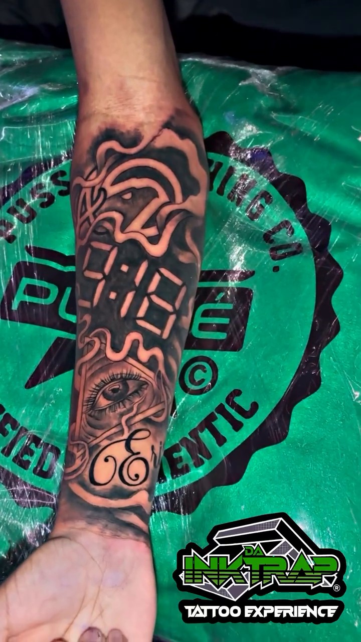 Abstract geometric pattern with eye geometric tattoo by Atlanta Tattoo Artist βπ½