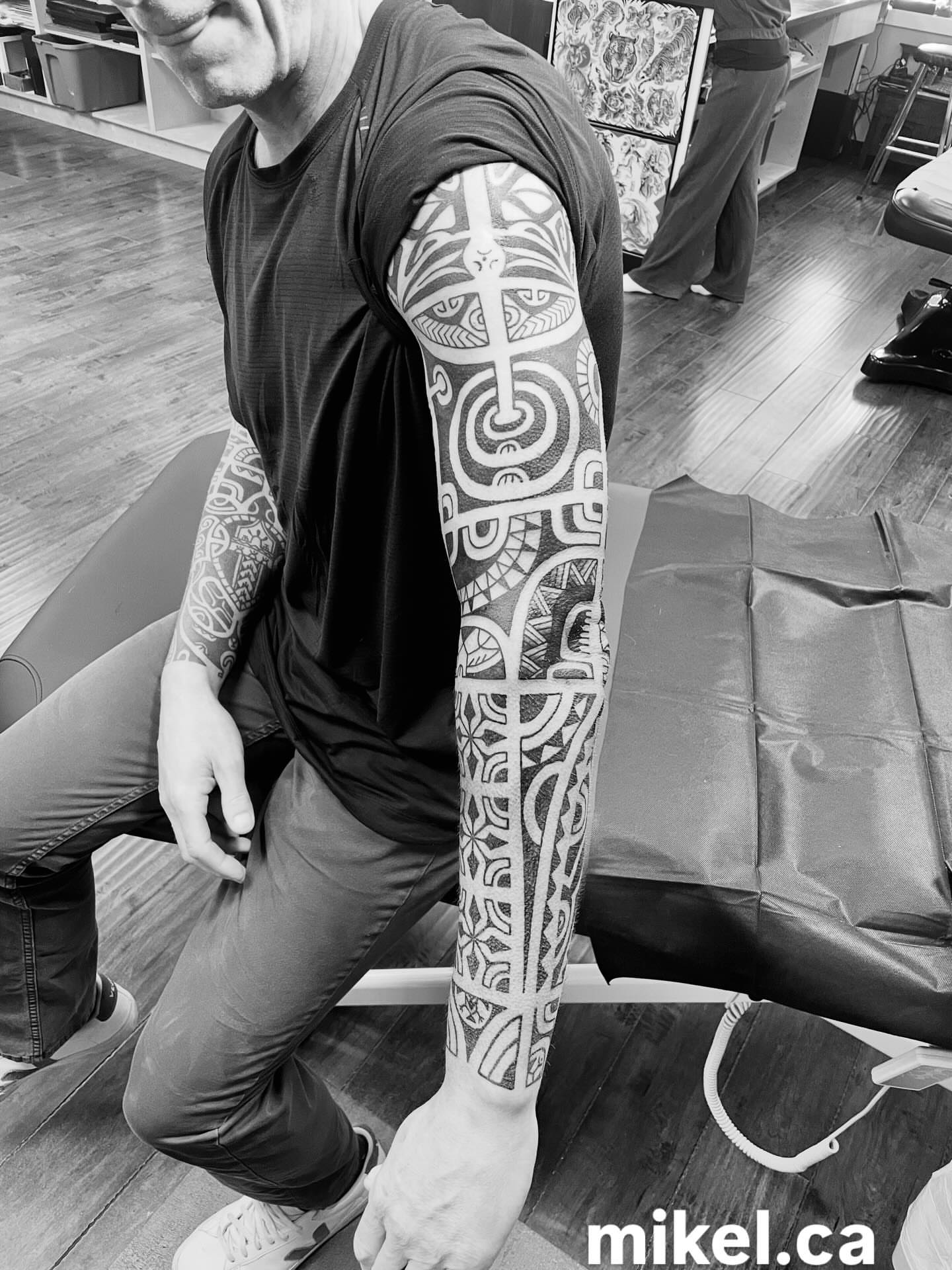 Tribal pattern tribal tattoo on the forearm by mikel_tattoosangha