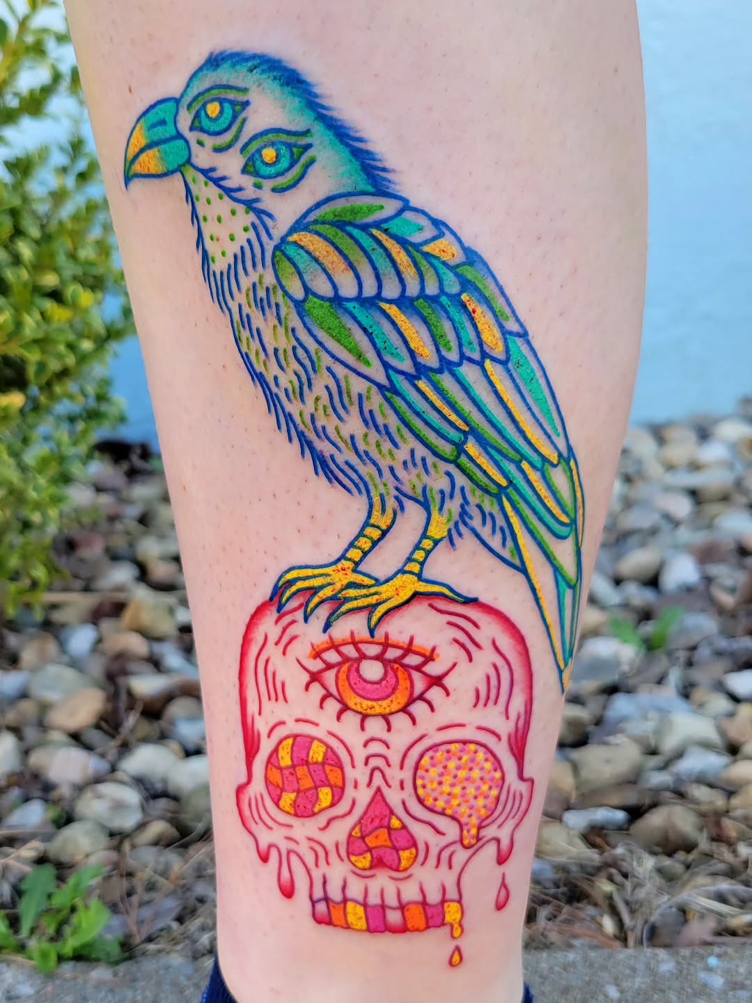 Parrot and sugar skull dotwork tattoo on the thigh by Cat Wong意藝