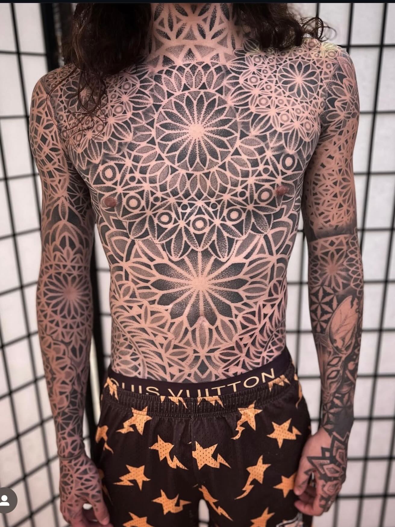 Tattoo by @paul_schnellmynuts — geometric