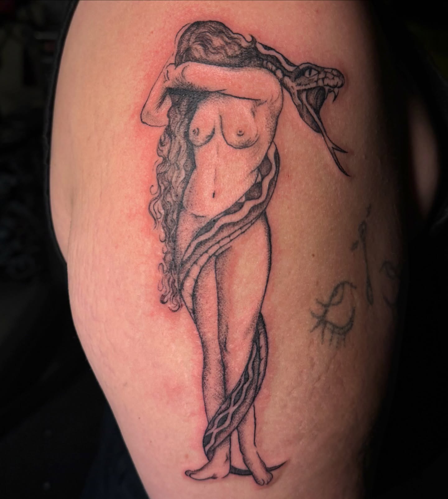 Serpent woman dotwork tattoo on the thigh by tattoo artist (mollz)
