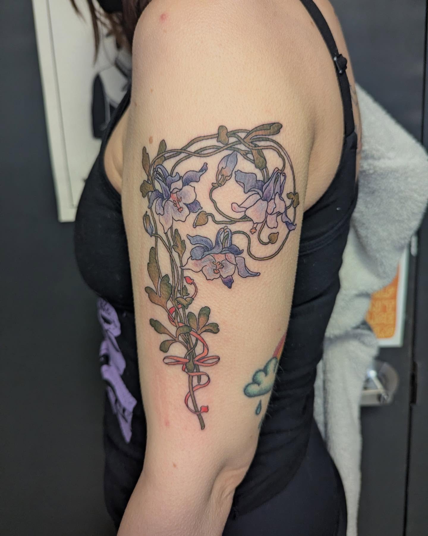 Tattoo by @lepus_tattoos — watercolor, fine_line