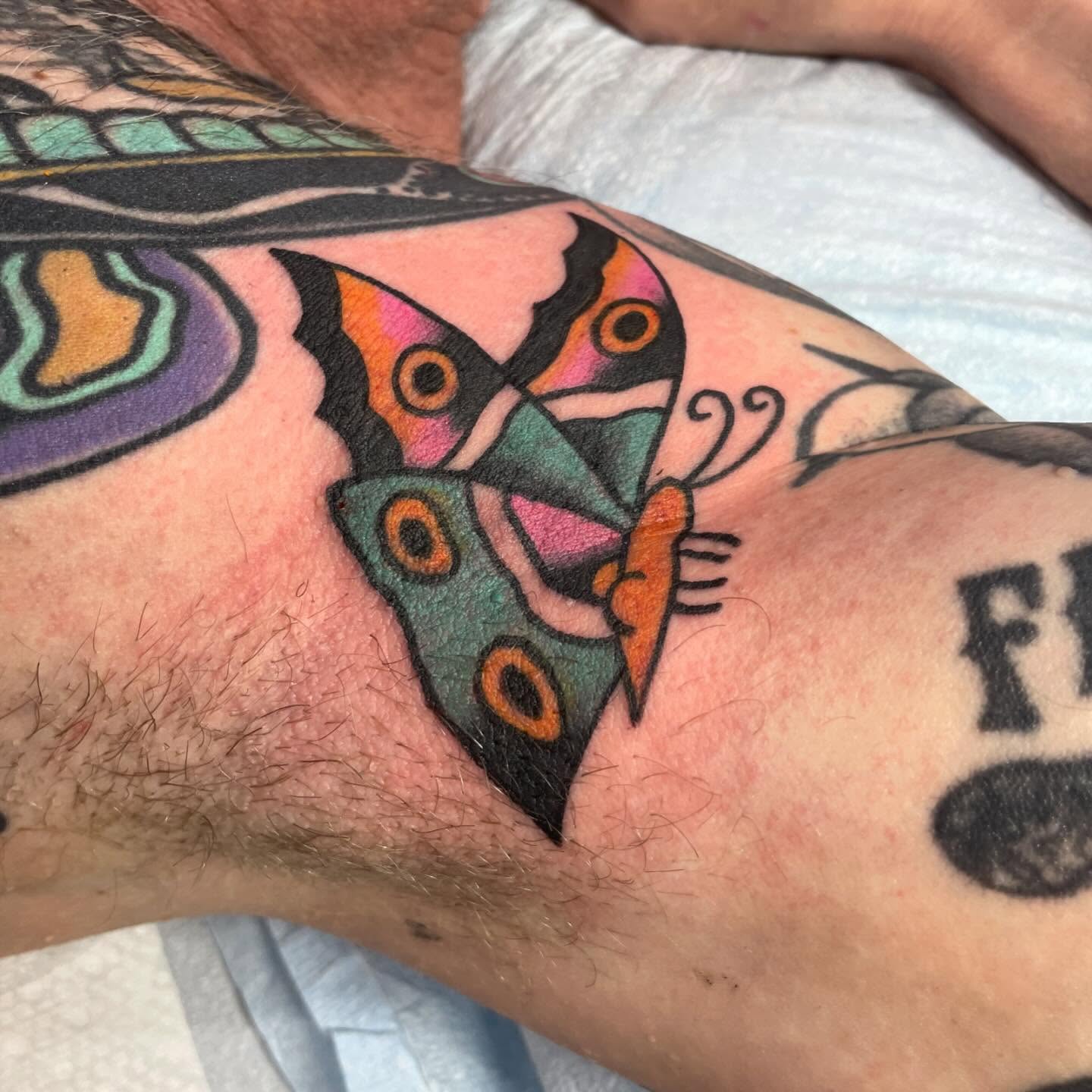 Tattoo by @lainyloutattoo — geometric