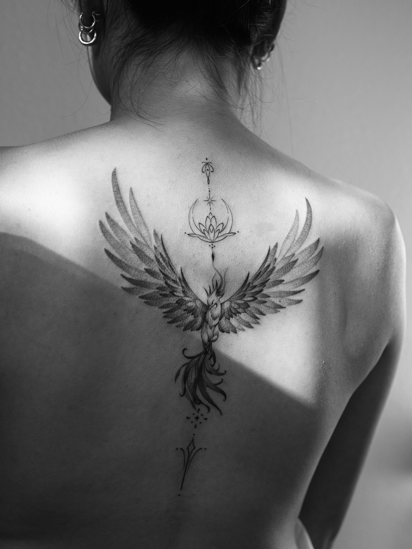 Tattoo by @xiu.tattoos — black_and_grey, geometric