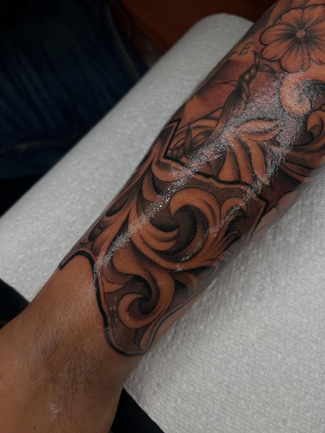 Tattoo by @whoiskaylacordova — black_and_grey, ornamental