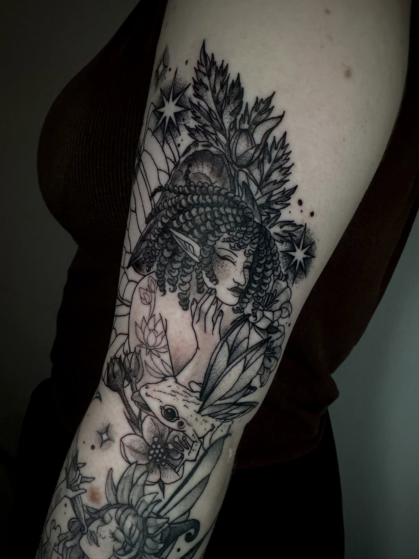 Tattoo by @raerae.tattoos — black_and_grey, dotwork