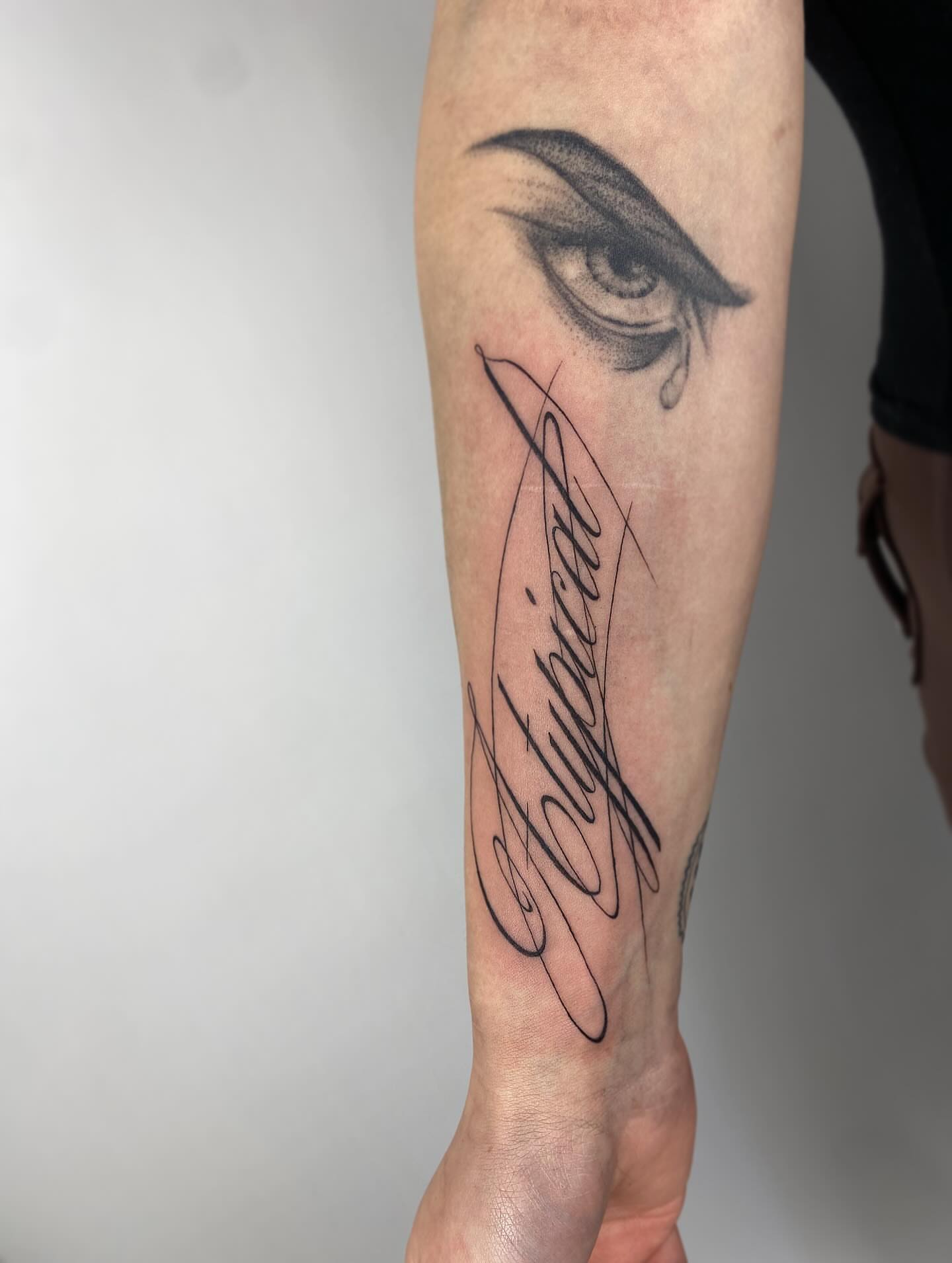 Tattoo by @shortkingtattoo — black_and_grey, realism
