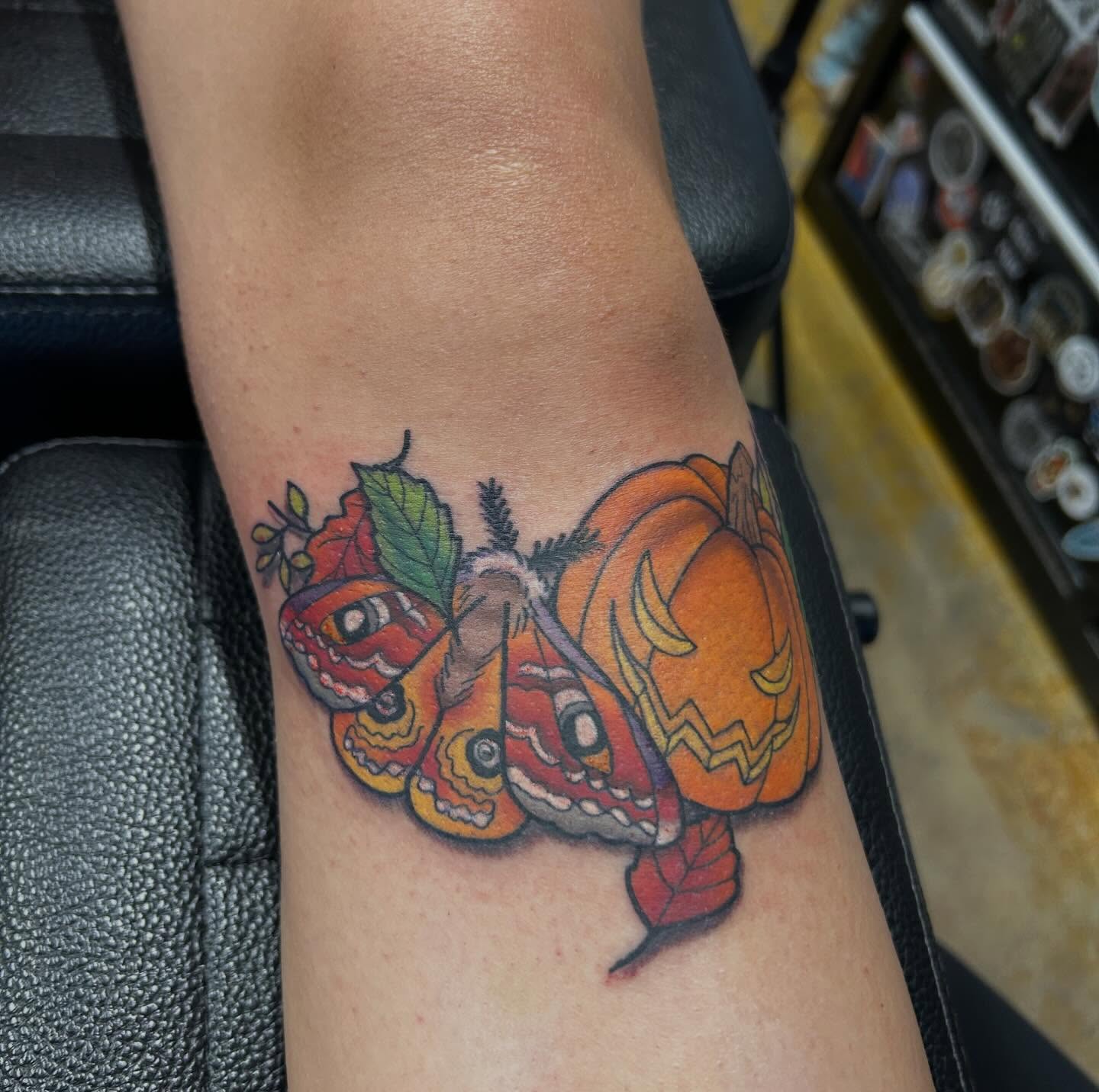 Tattoo by @jrtatt00 — realism