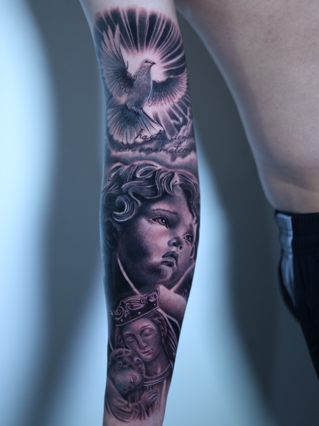 Tattoo by @tiagoink__ — black_and_grey, realism