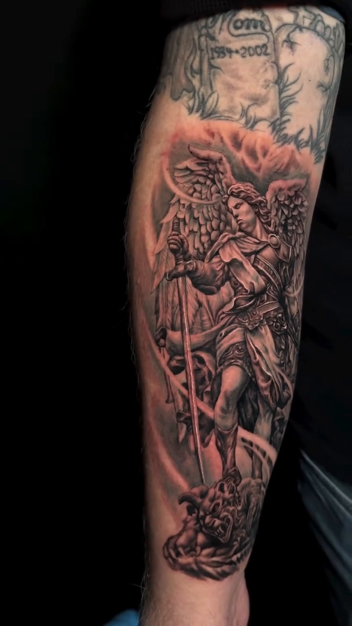 Tattoo by @jhedguevaratattoos — realism, black_and_grey