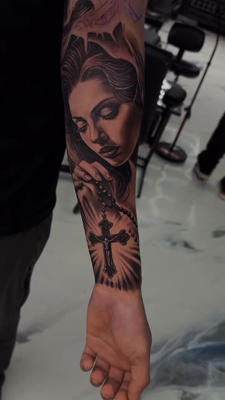 Tattoo by @tattoosbyivang — black_and_grey, realism