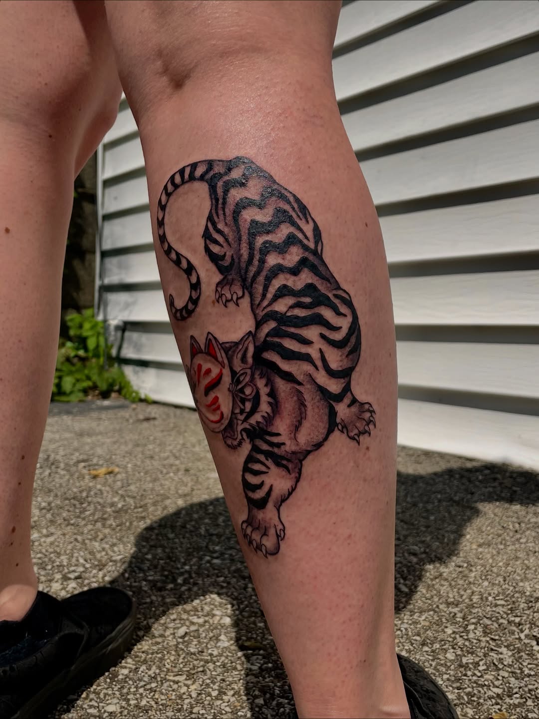 Tattoo by @livcassinelli โ japanese_irezumi, realism