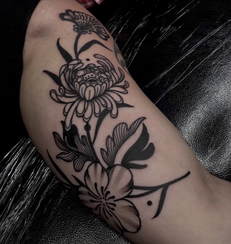 Tattoo by @sassafrastats — black_and_grey