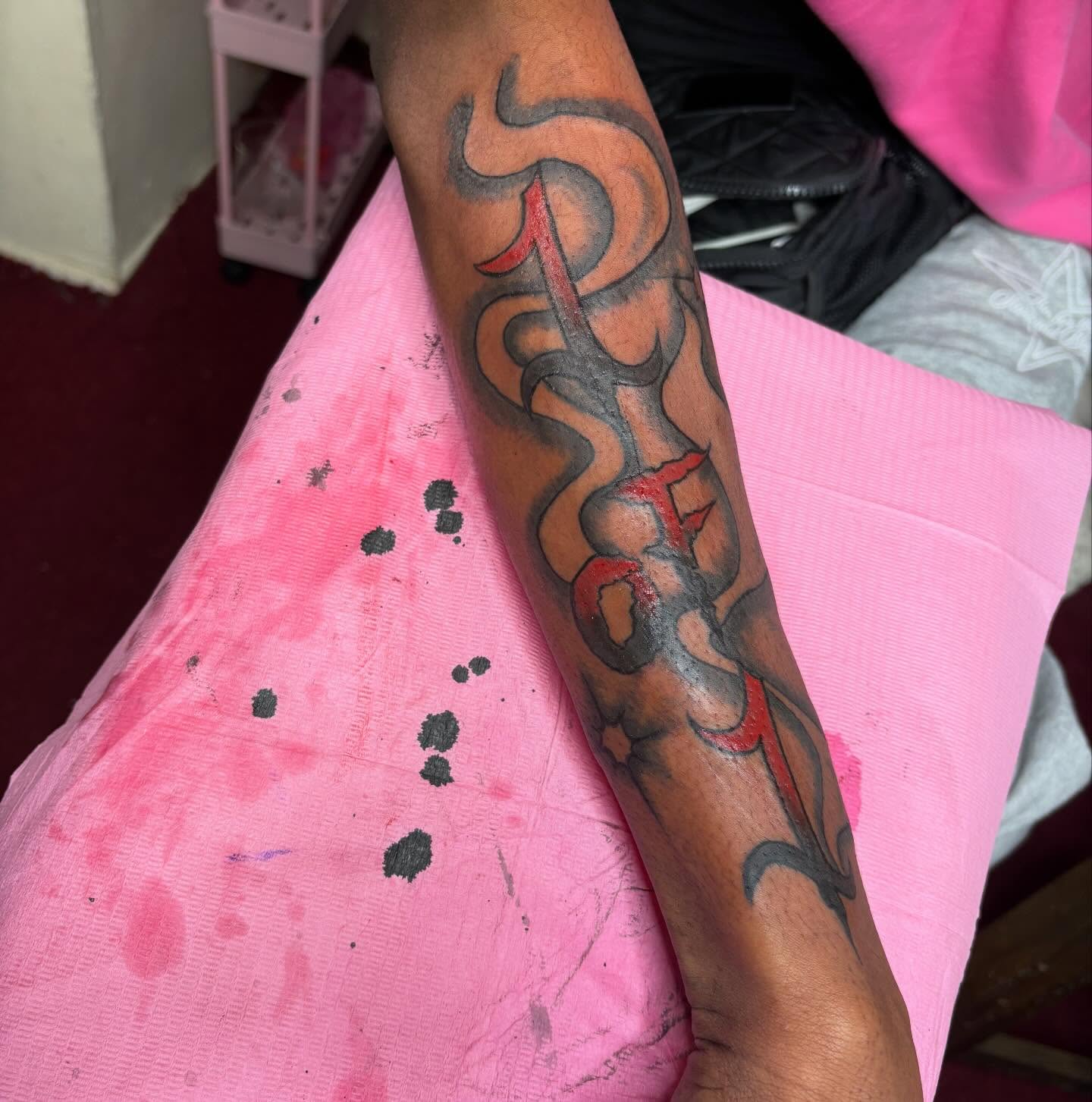 Tribal design tribal tattoo on the forearm by Barbinks Studio🎀