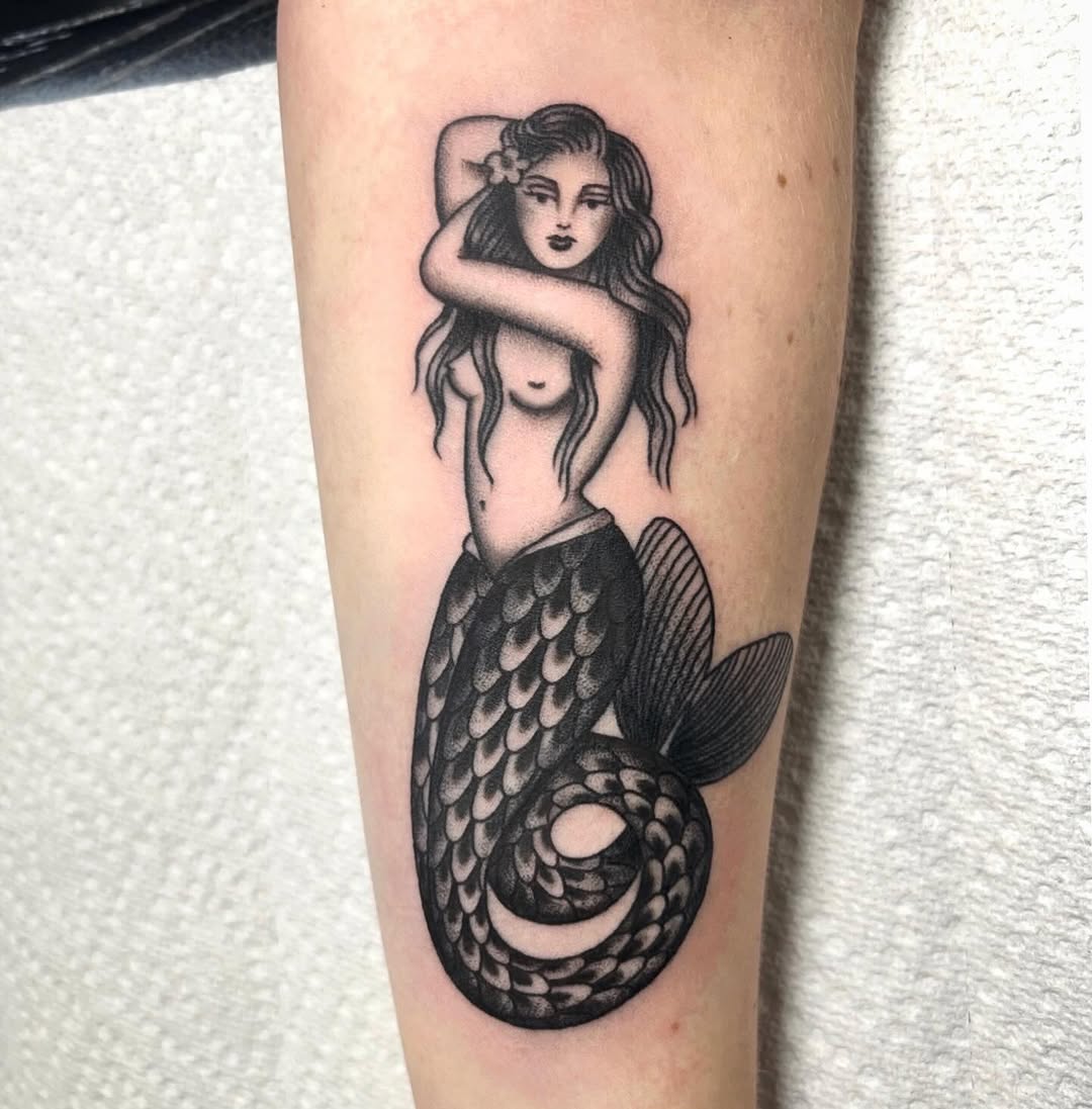 Tattoo by @dizzytattoos — american_traditional