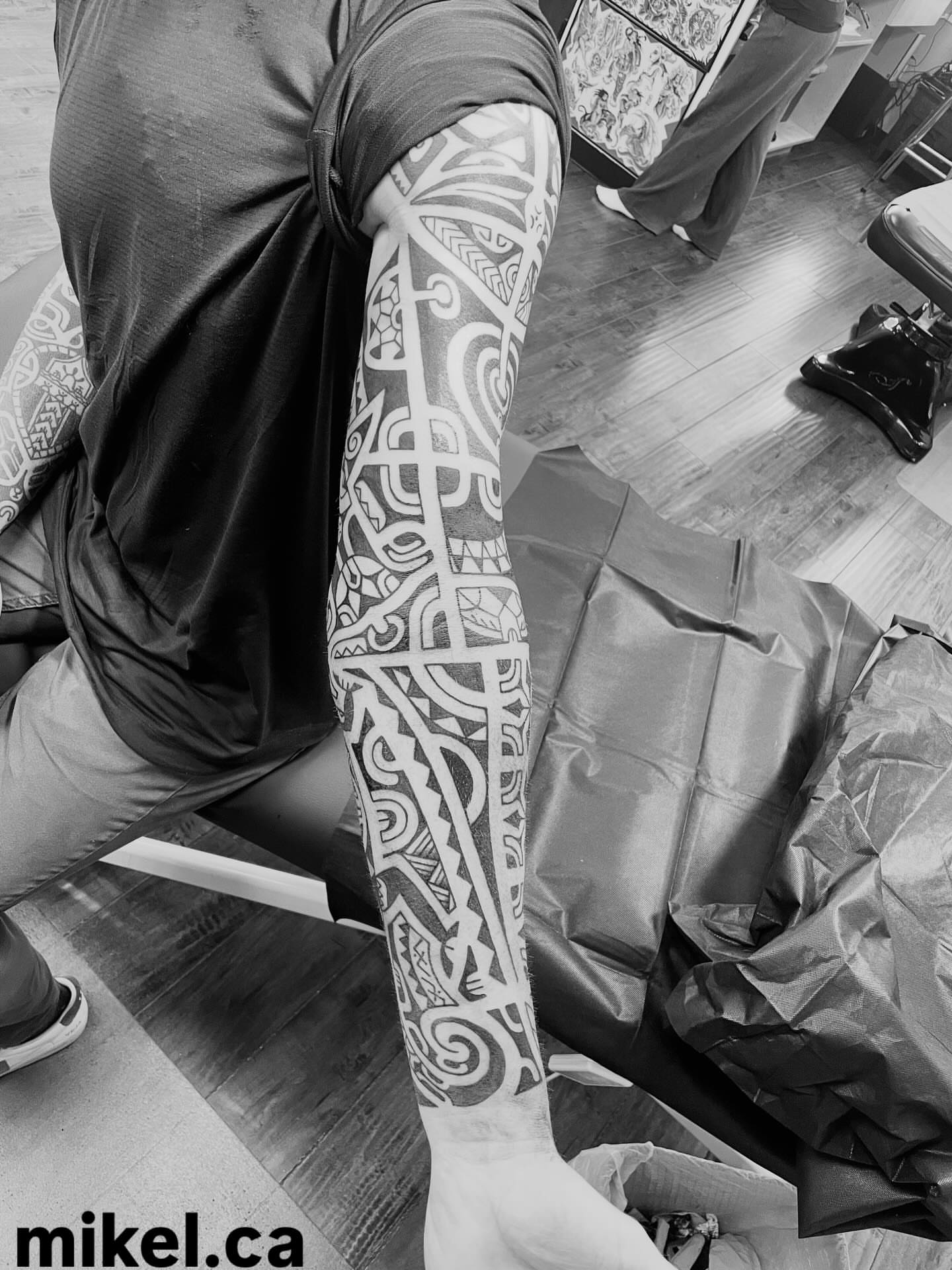Tribal pattern tribal tattoo on the forearm by mikel_tattoosangha